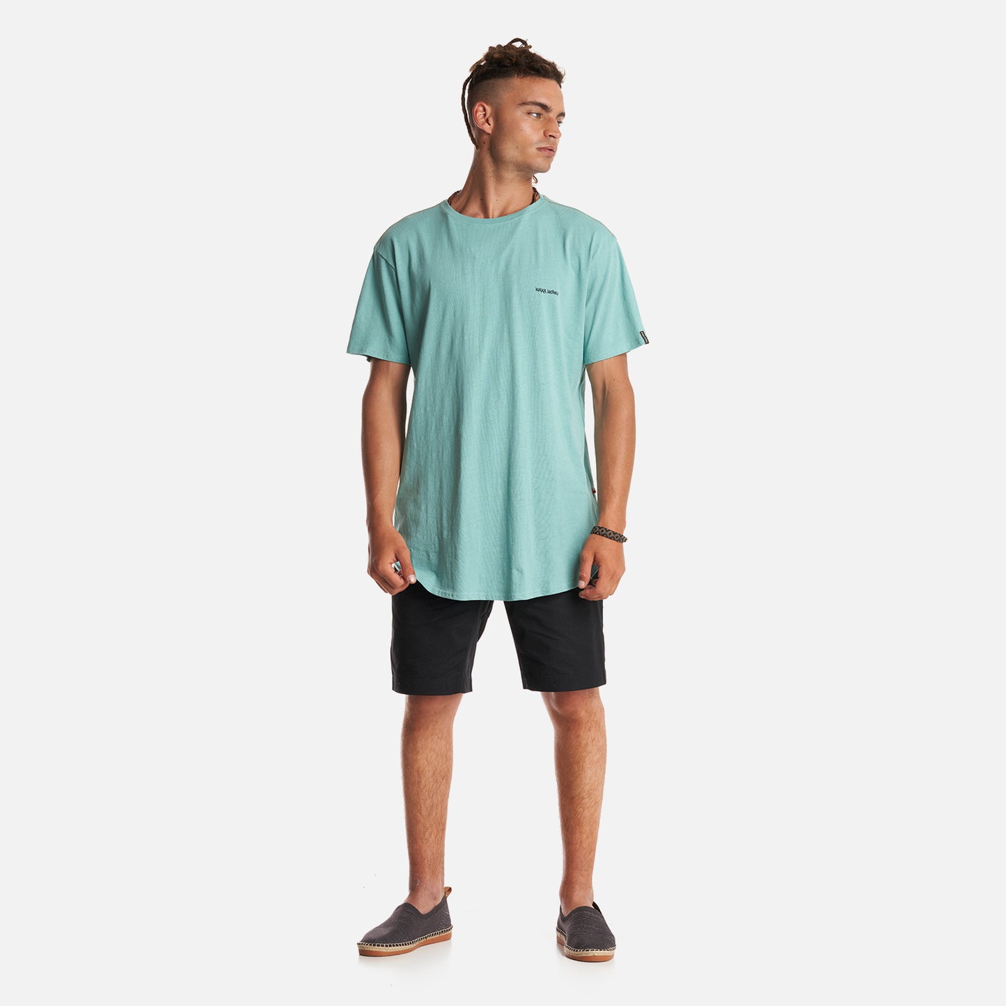 Polera Hombre Natural Celeste Haka Honu