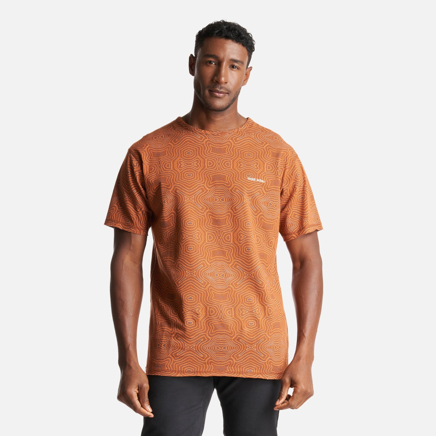 Polera Hombre Bi-curioso Print Terracota Haka Honu