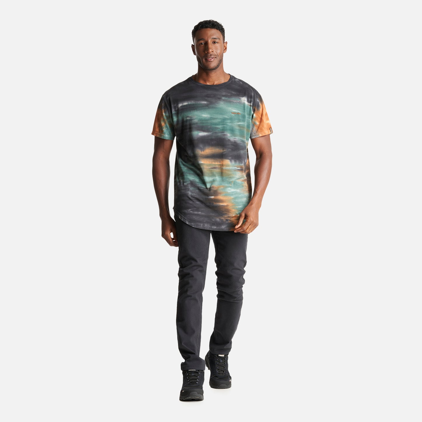 Polera Hombre Rastro Print Negro Haka Honu