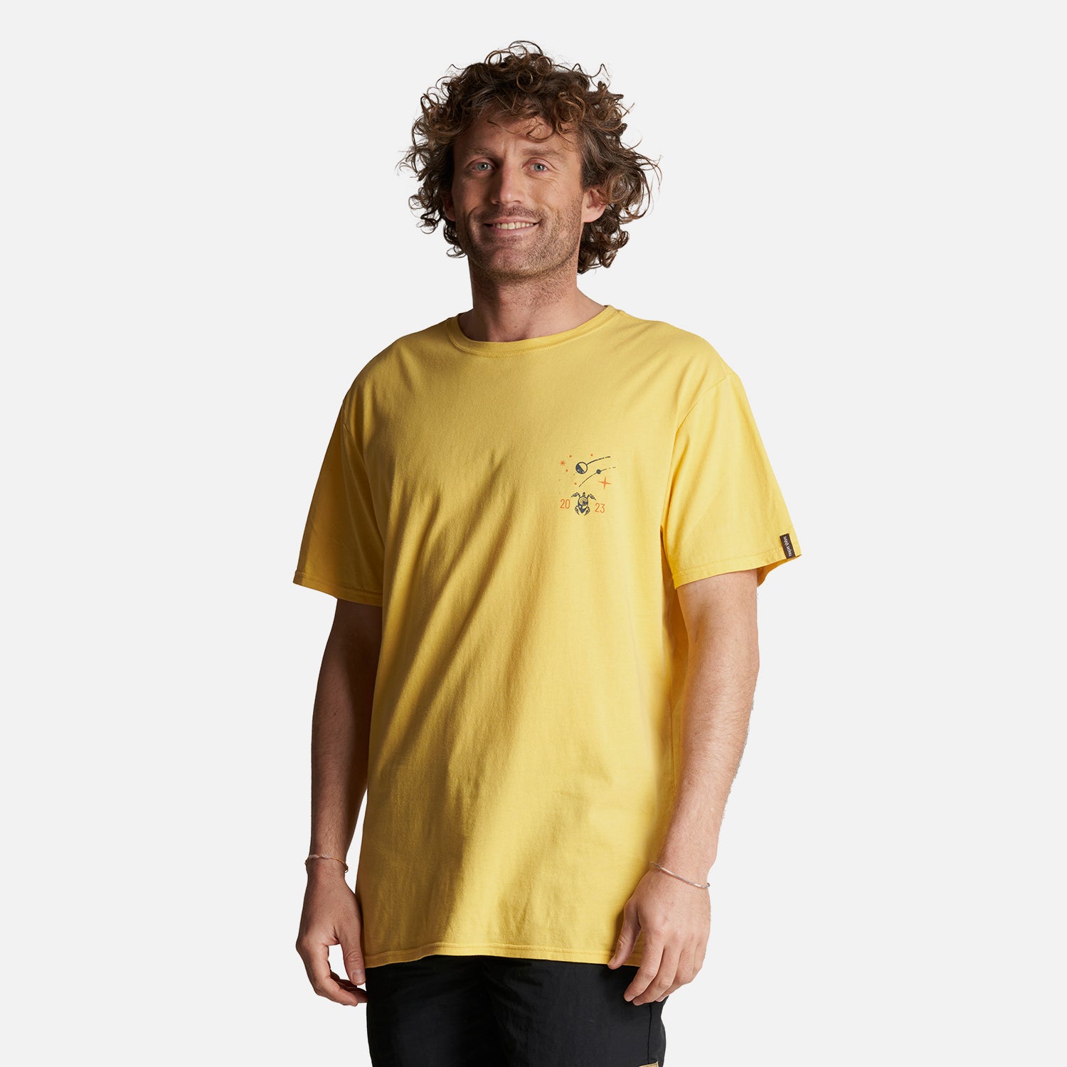 Polera amarilla hombre online