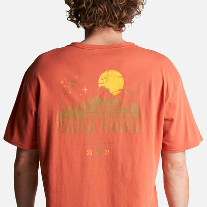 Polera Hombre Atardecer Naranjo Haka Honu