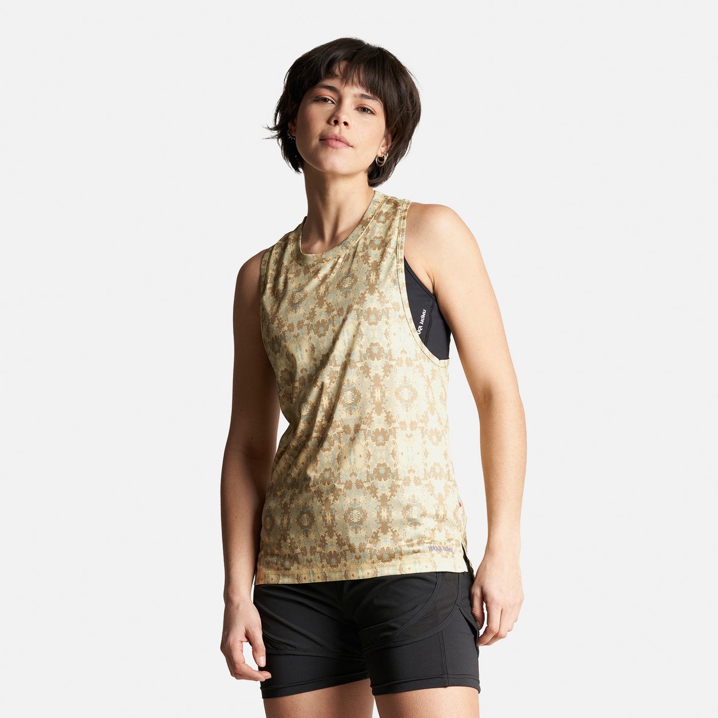 Polera Mujer Sudala Print Beige Haka Honu