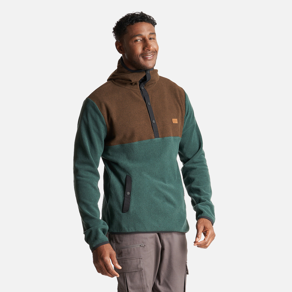 Poleron Hombre Tokerau Hoodie Café/ Verde Bosque Haka Honu